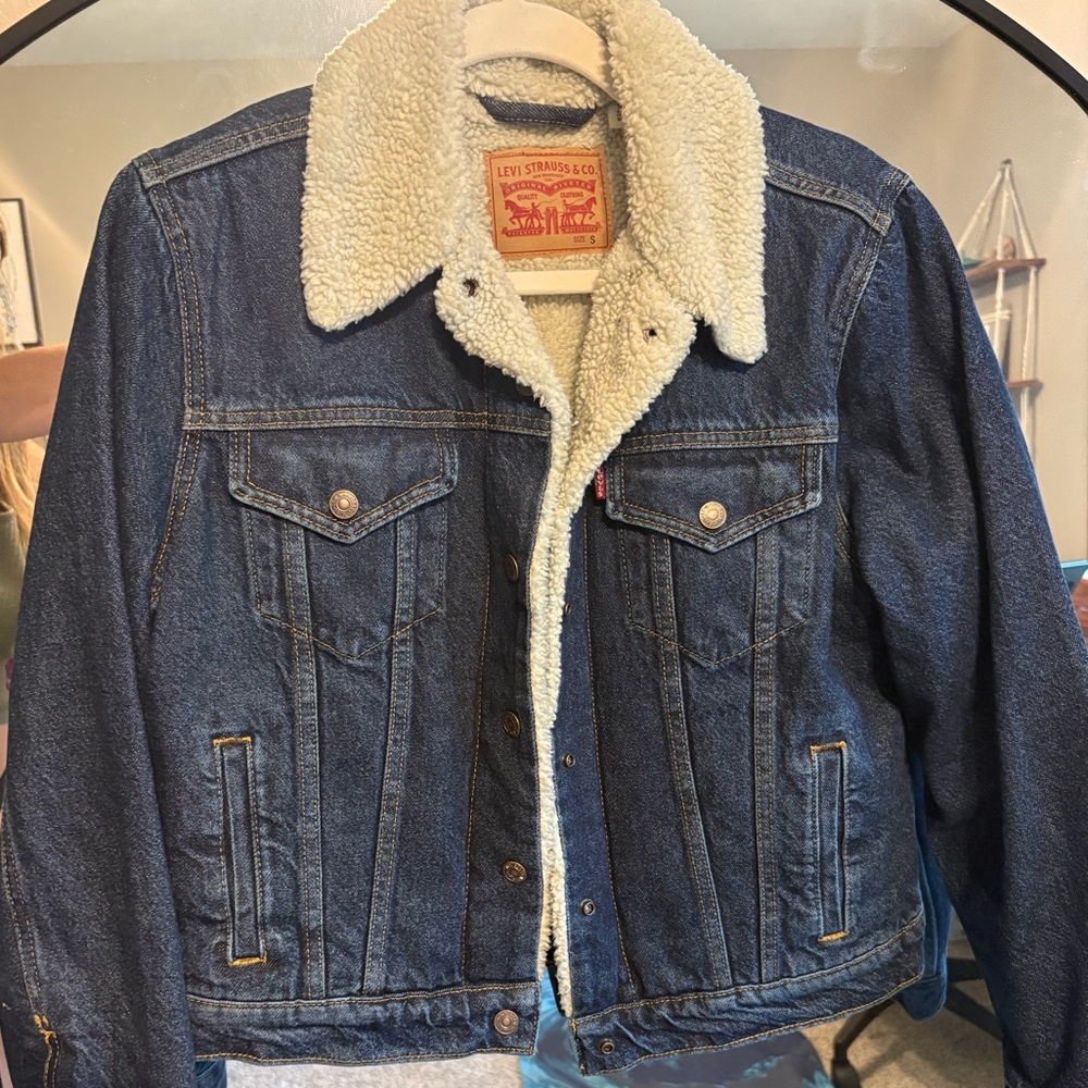 Levi's Denim Jacket with Cream Sherpa Lining
